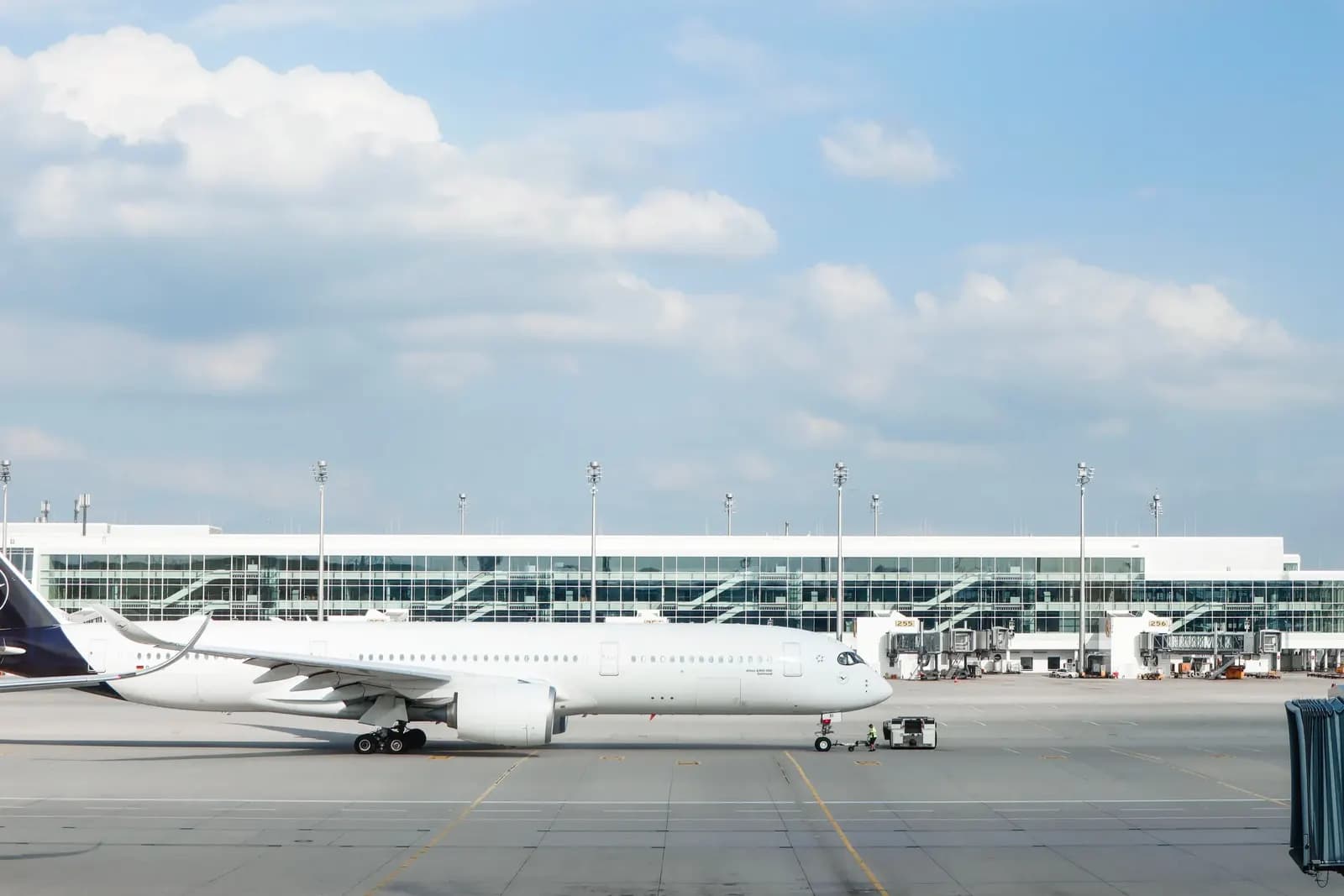 Split Airport